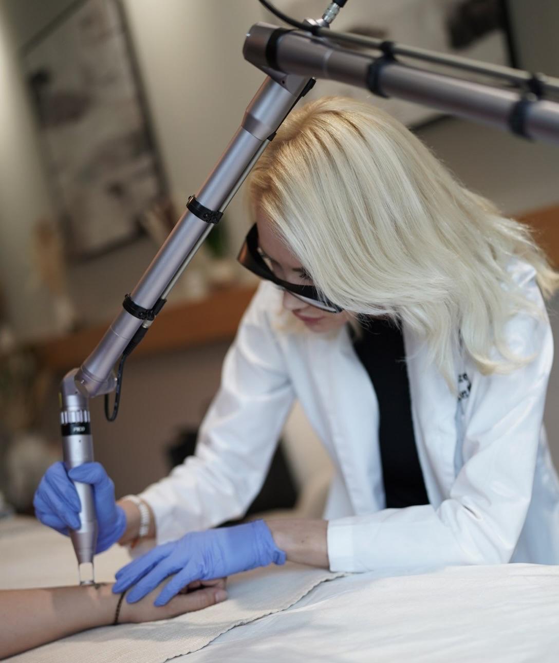 Elle Zaremba, Lead Laser Specialist at Chicago Laser Scar Institute